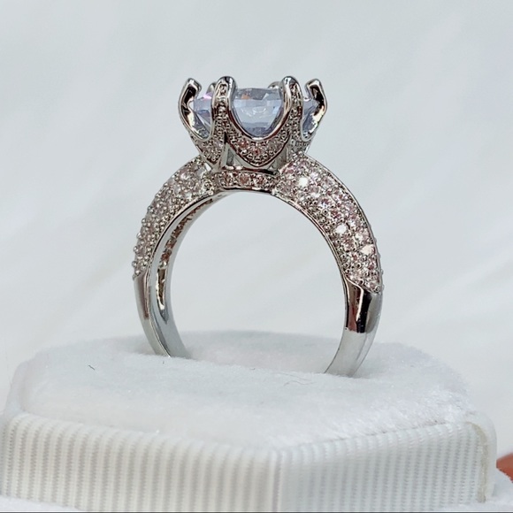 14k white gold ring 4 CT diamond crown pave halo wedding engagement - Picture 6 of 11